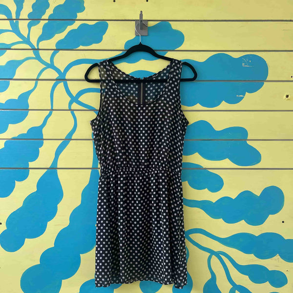 Vestido negro de bolas blancas  talla M