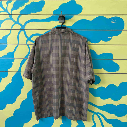 Camisa de hombre cafe rayas negras talla L