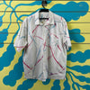 Camisa de hombre blanca con rayas azules y rojas talla XL