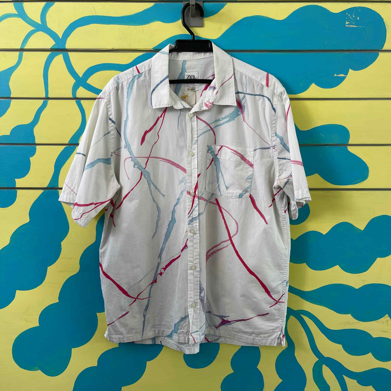 Camisa de hombre blanca con rayas azules y rojas talla XL - Image 1