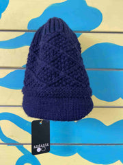 Gorro azul tejido