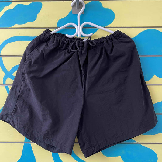 Pantaloneta negra WKD talla M