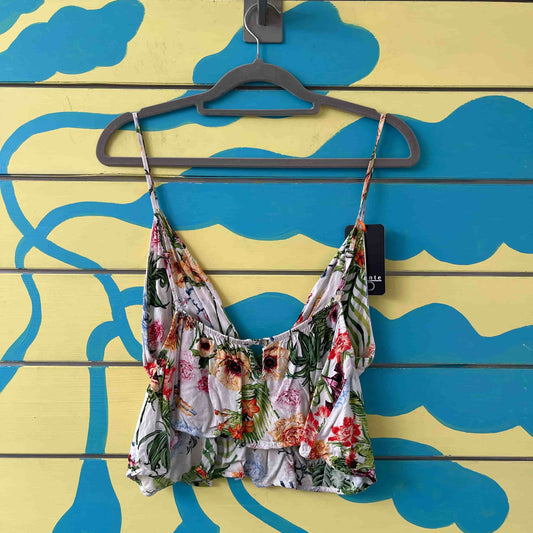 Croptop Blanco de flores talla L
