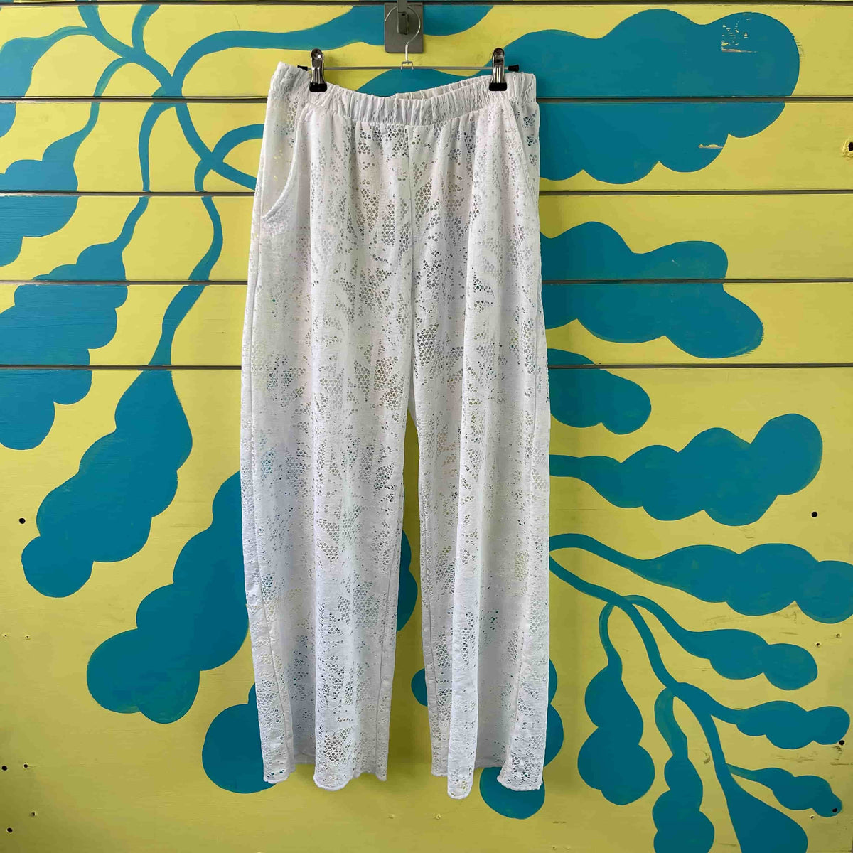Pantalon blanco salida de baño talla M