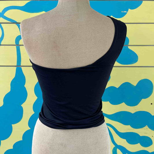 Croptop negro de una manga talla S