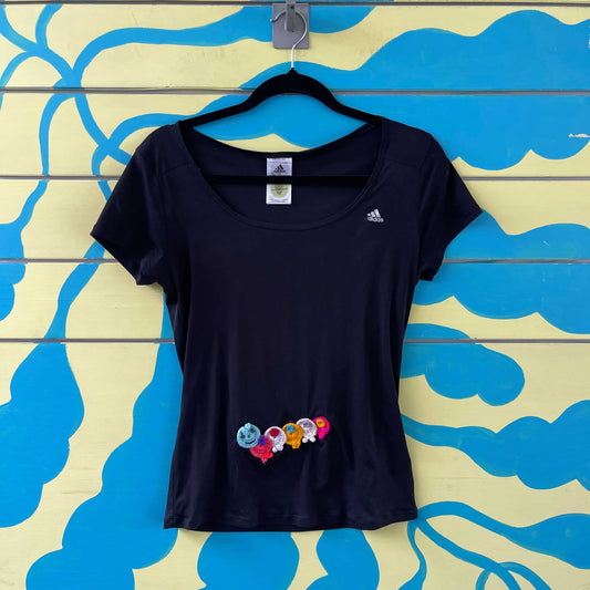 Camiseta negra adidas con gusanito talla 34