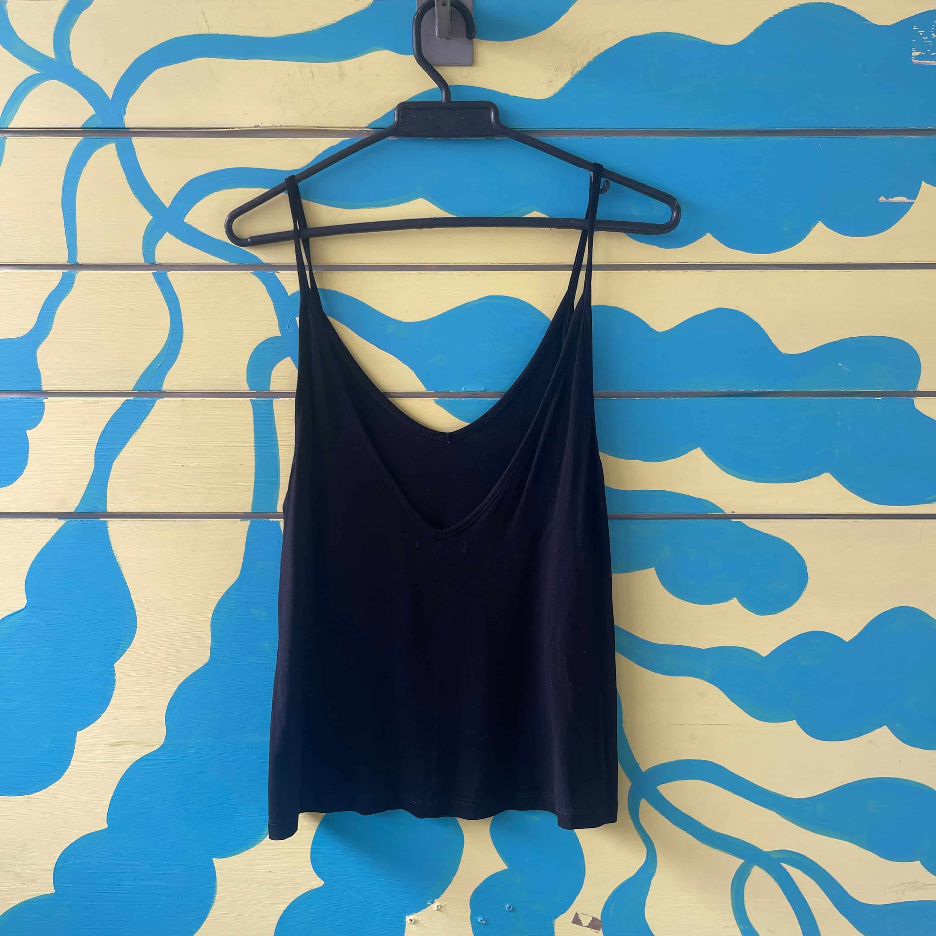 Camisa negra tirillas talla M