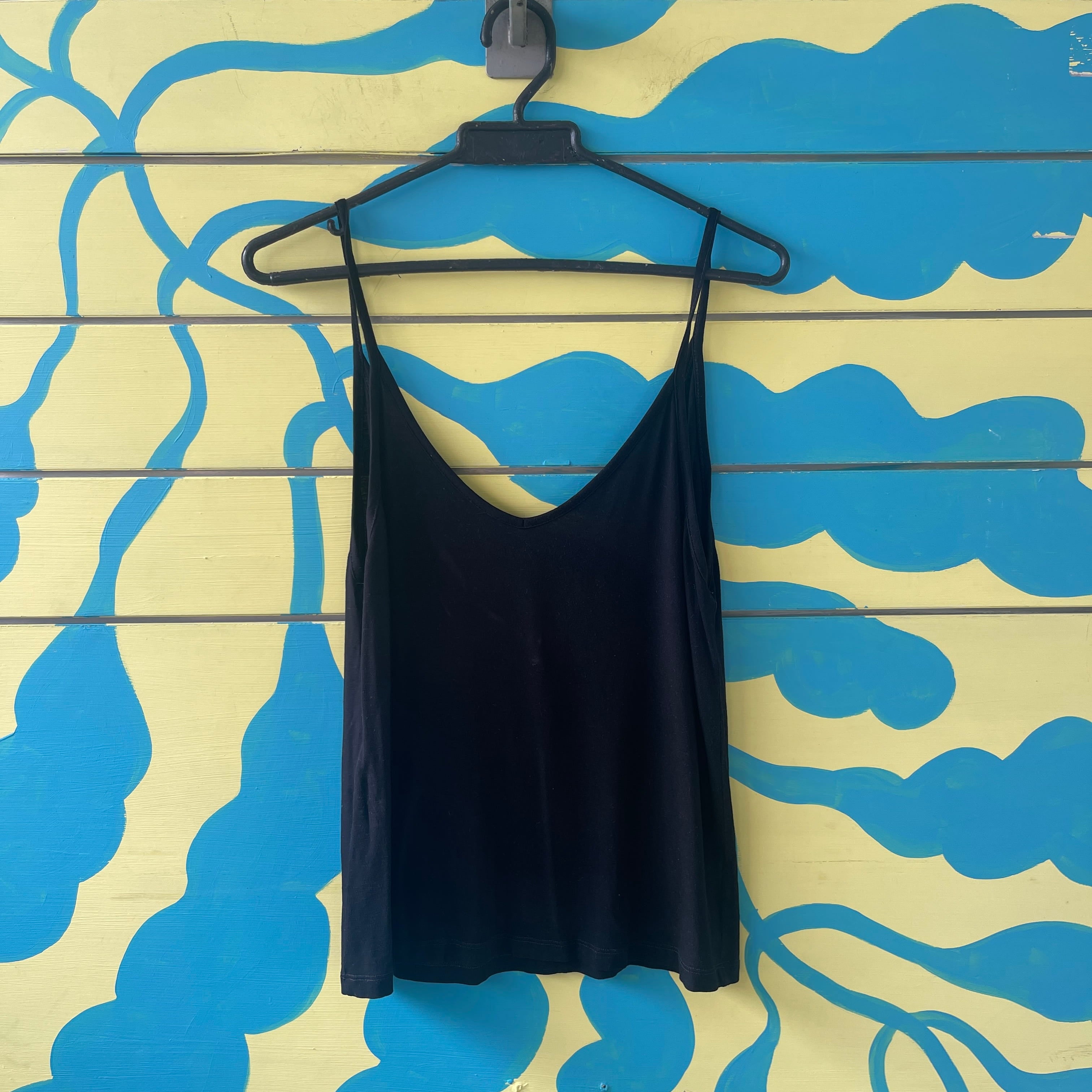 Camisa negra tirillas talla M
