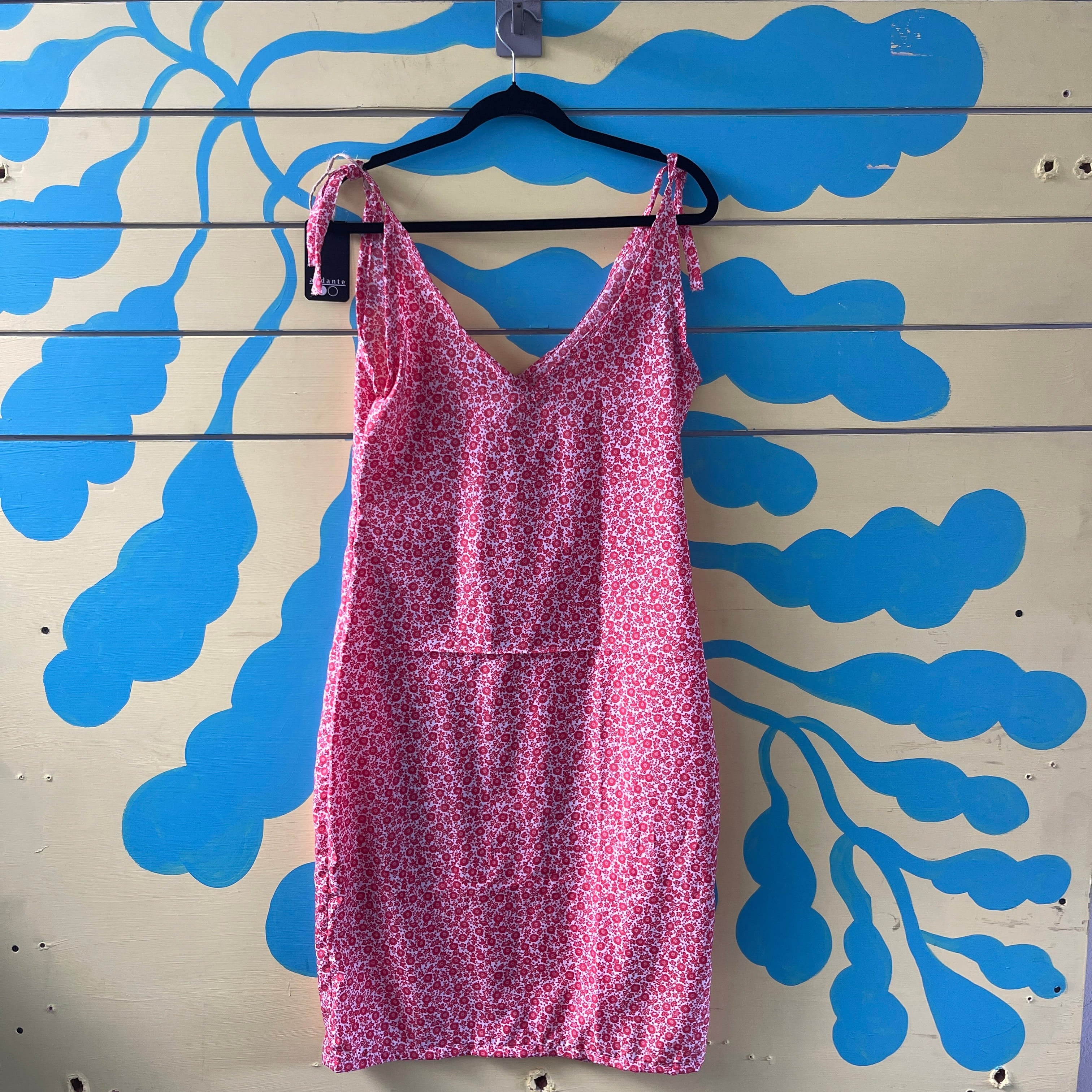 Vestido blanco de flores rojas pequeñas talla L