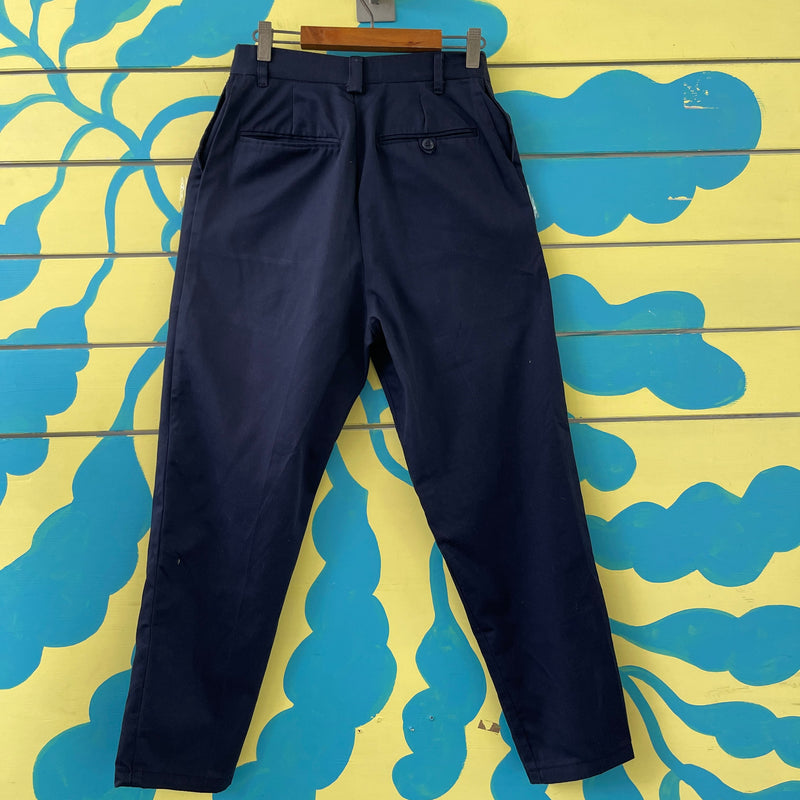 Pantalo azul talla 40 - Image 2