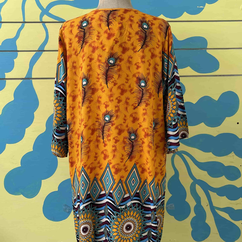 Vestido amarillo con estampado plumas talla M/L - Image 2