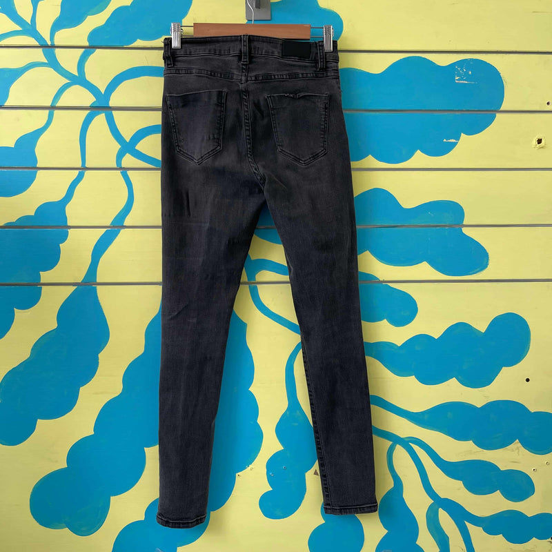 Pantalones negros talla 8 - Image 2