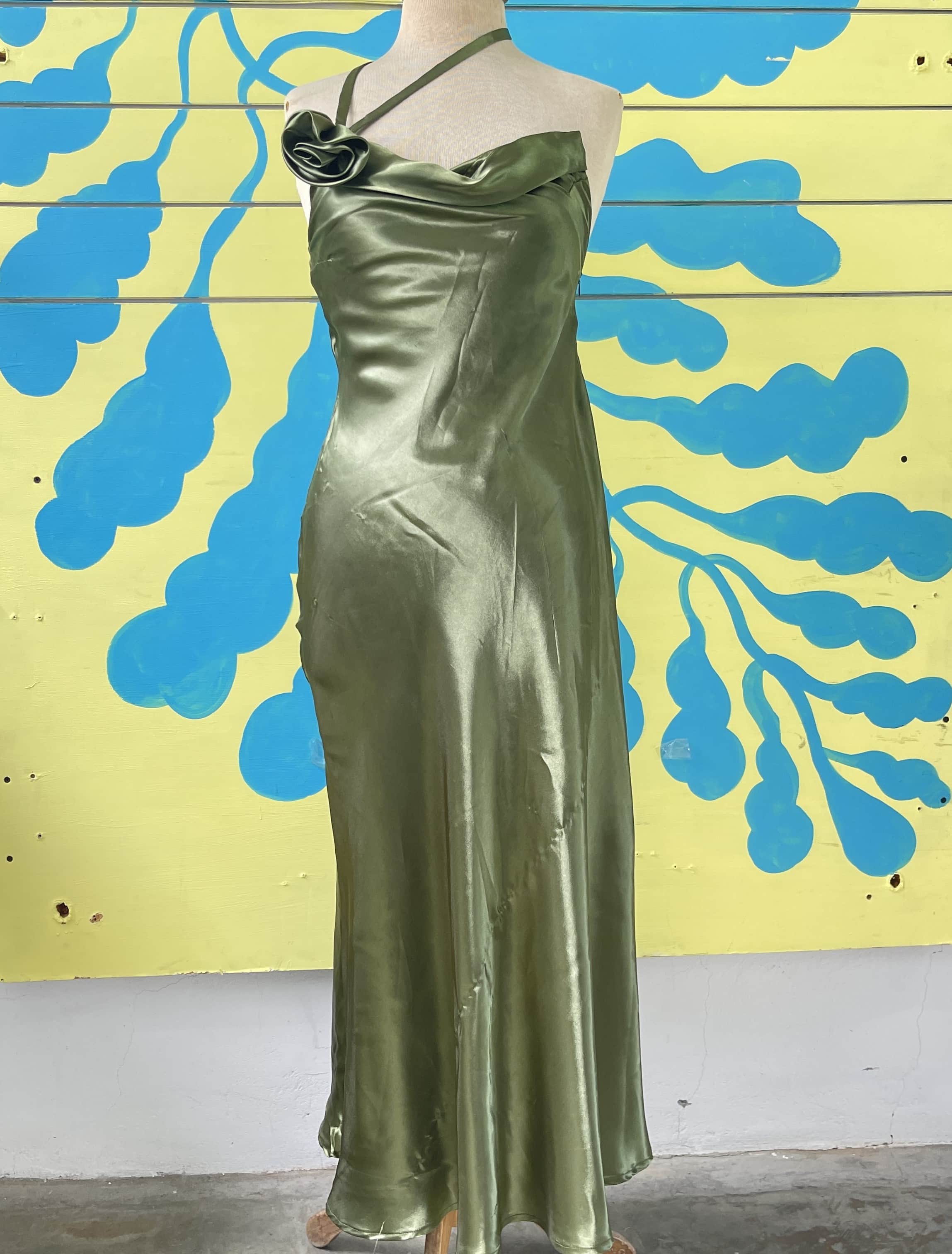 Vestido verde con flor talla s - Gallery 1