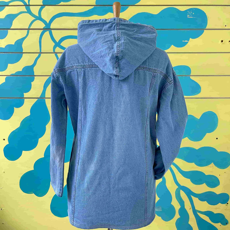 Camisa de blujean azul con capucha talla M - Image 2