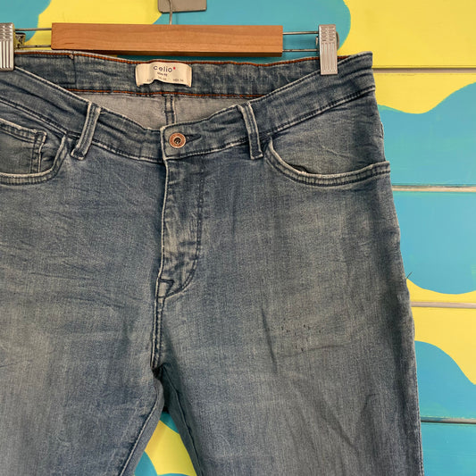 Jean Hombre Slim Fit Azul Claro