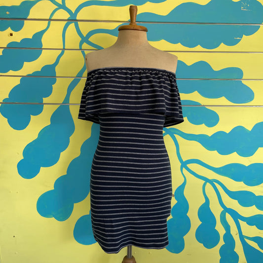 Vestido Azul Oscuro con rayas cuello bandeja