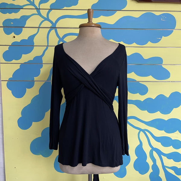 Camisa Manga Larga Cuello V Tira