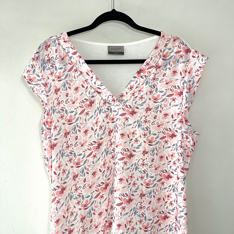Camisa en V Estampado Flores Rosadas - Image 3