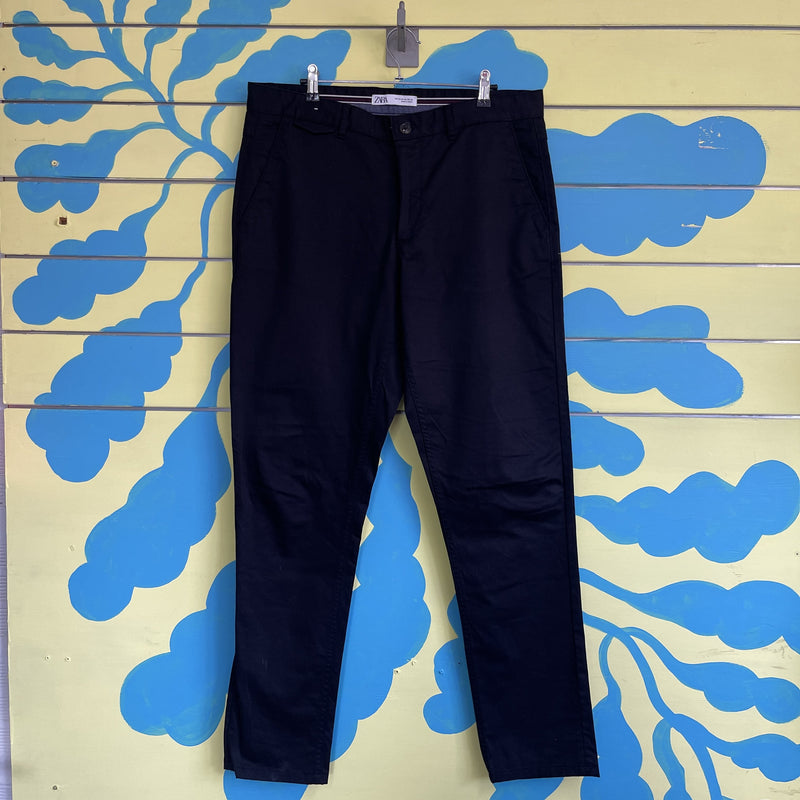 Pantalon Hombre Negro Oscuro - Image 1
