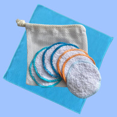 Set Toallitas Desmaquilladoras x 7 + Toalla Facial + Bolsa Para Lavadora
