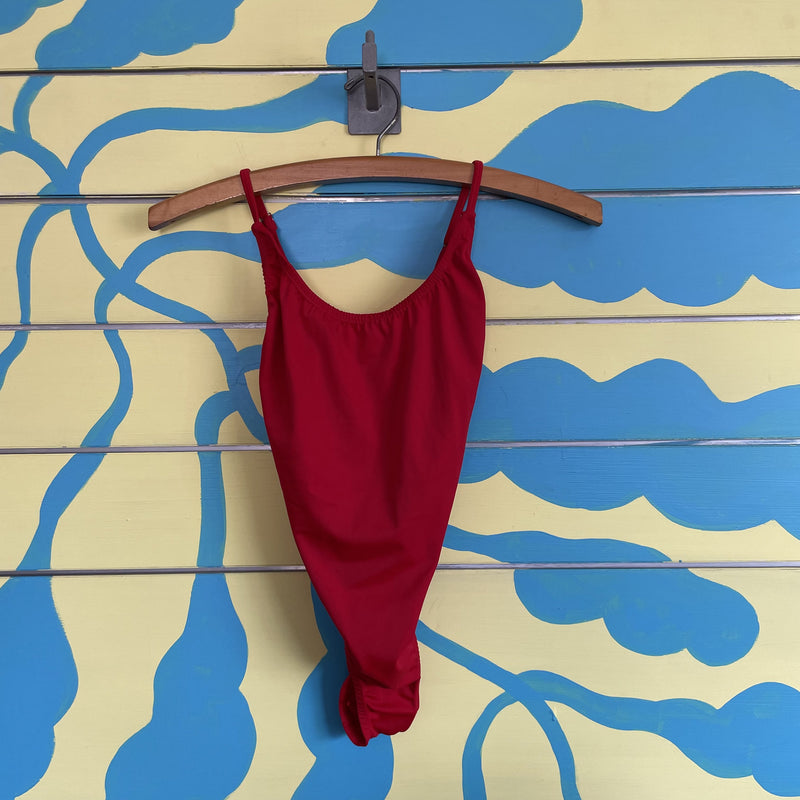 Vestido de Baño Enterizo Rojo - Image 1