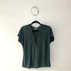 Camisa Verde Cuello V tiras