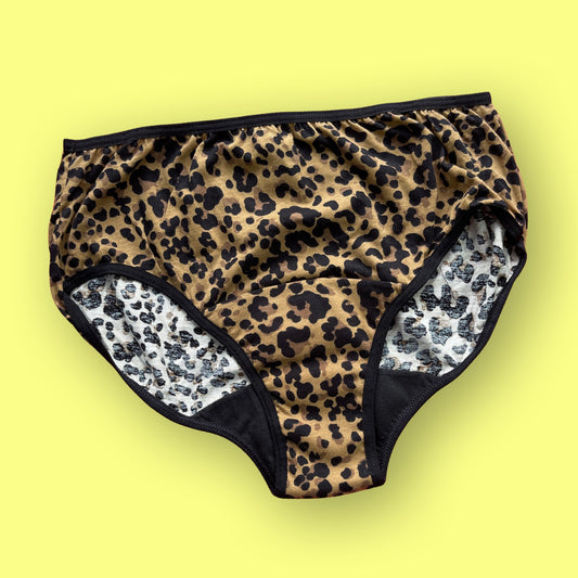 Panty para el Periodo Menstrual Animal Print Café Xiua