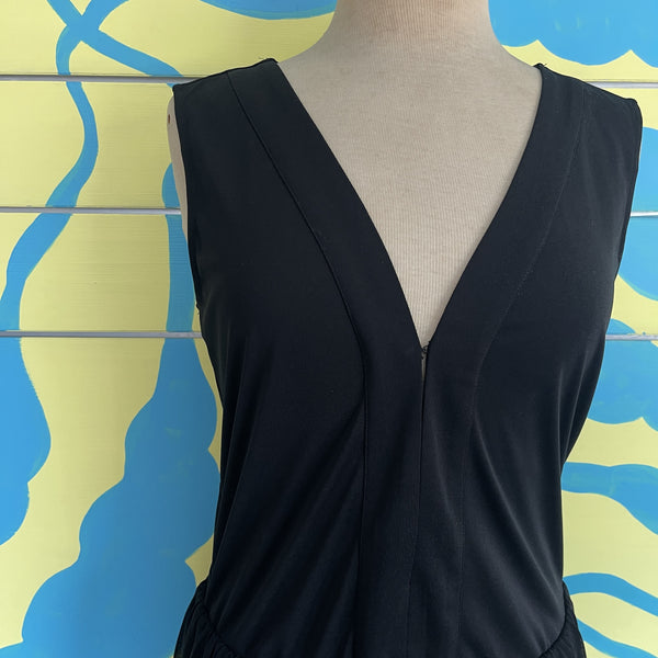 Vestido Negro Cuello V - Secondary