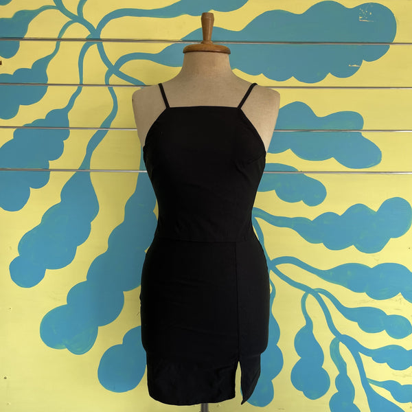 Vestido Negro Corto Karibik