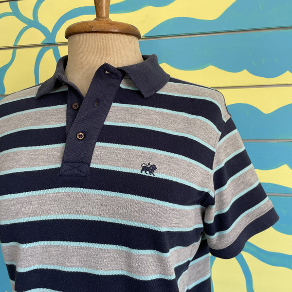 Camisa Tipo Polo Gris con Rayas Azules - Secondary