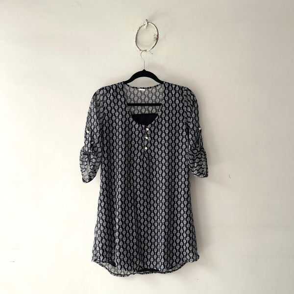 Camisa Media Manga Estampada Negra